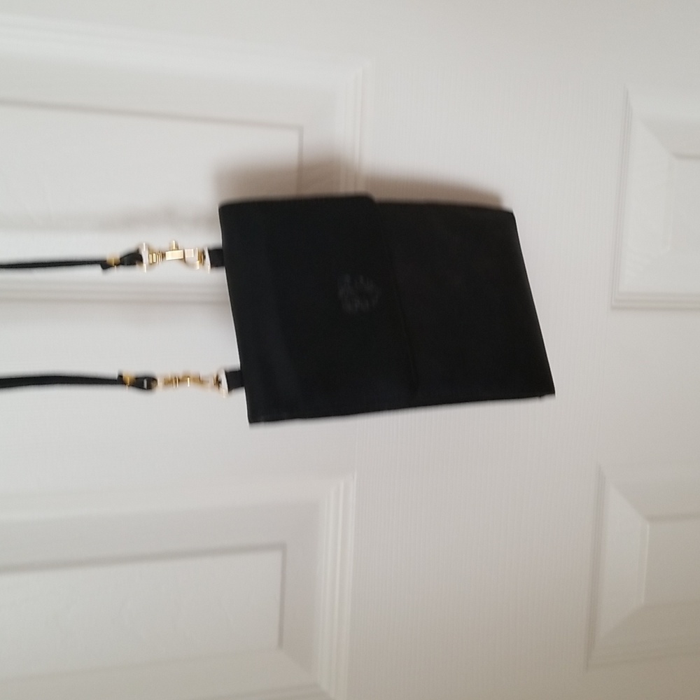 Ladies Black Leather Crossbody Wallet